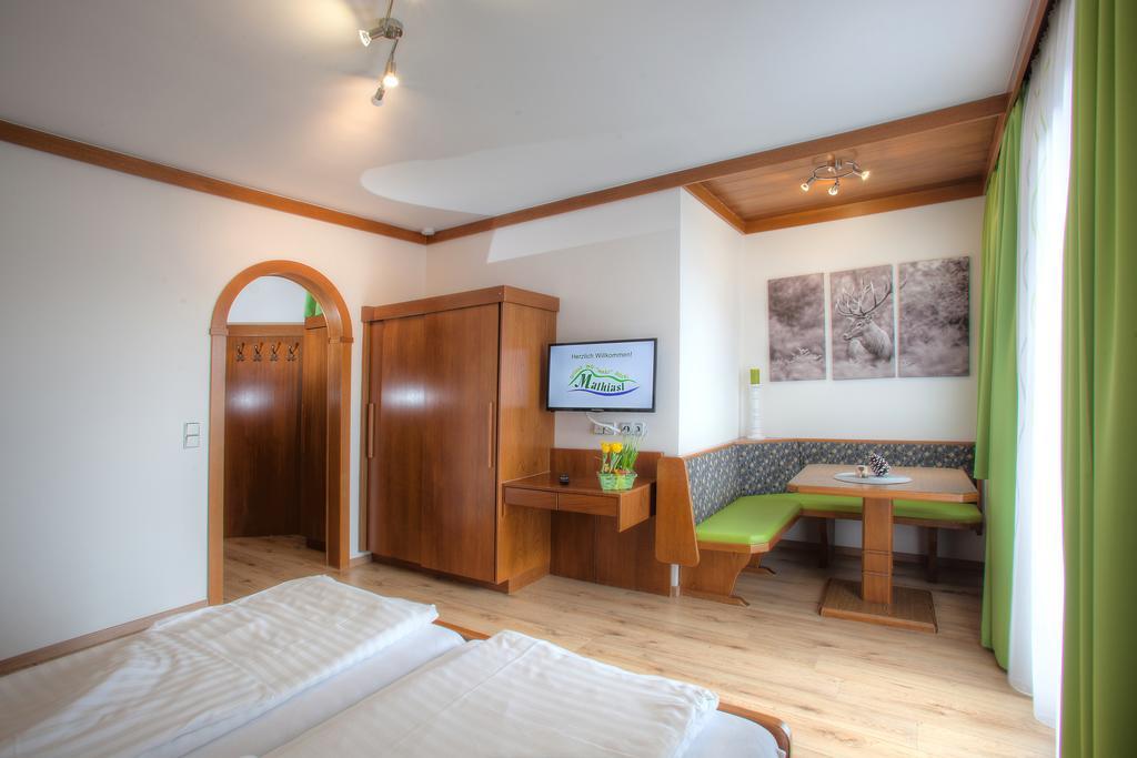 Mathiasl Panorama Ferienwohnungen Bodensdorf Dış mekan fotoğraf